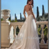 Anémone robe de mariée bohème Dax avec dos transparent et quilles de dentelle