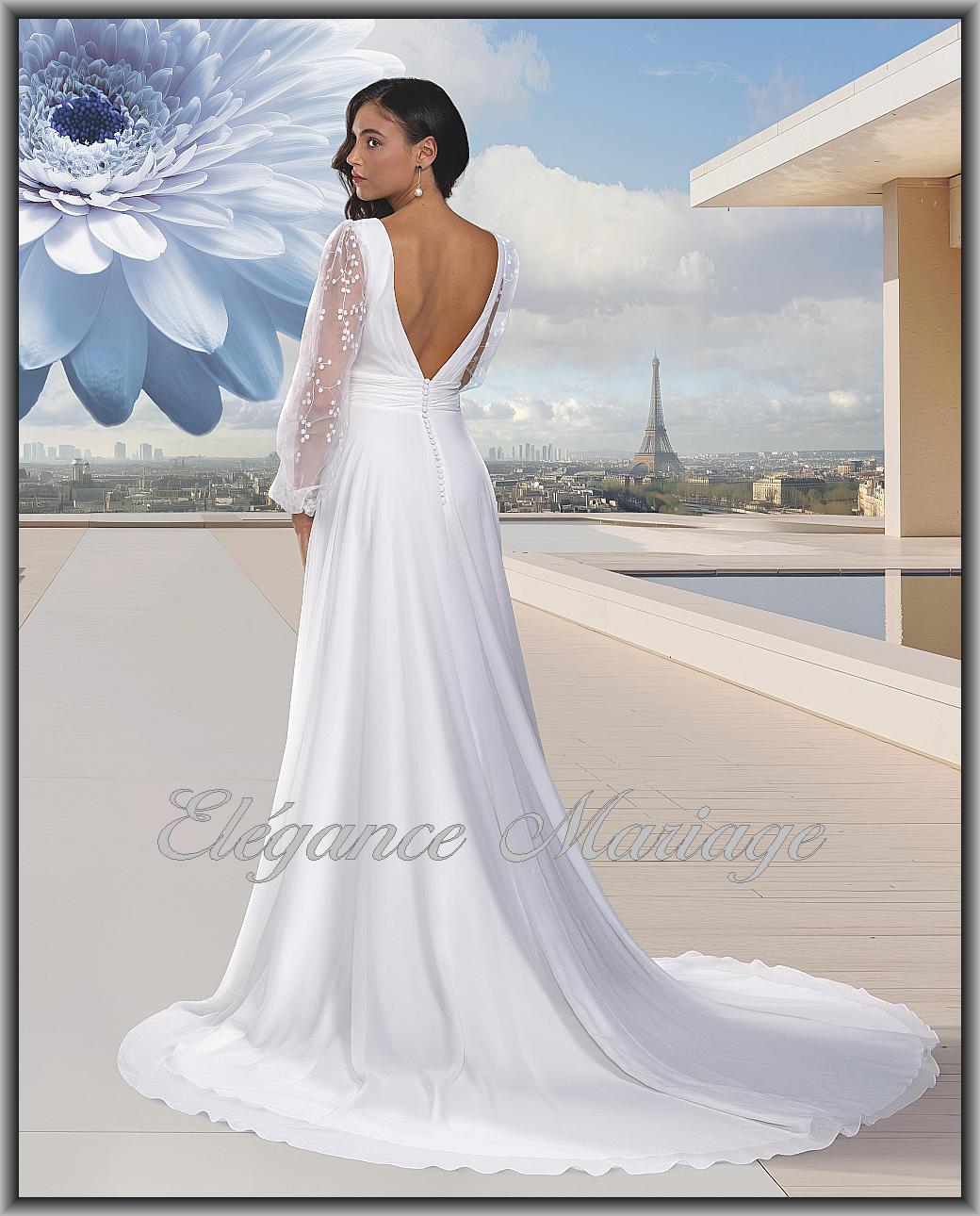 Fallon robe de mariée Pronuptia avec dos en V et longue traîne