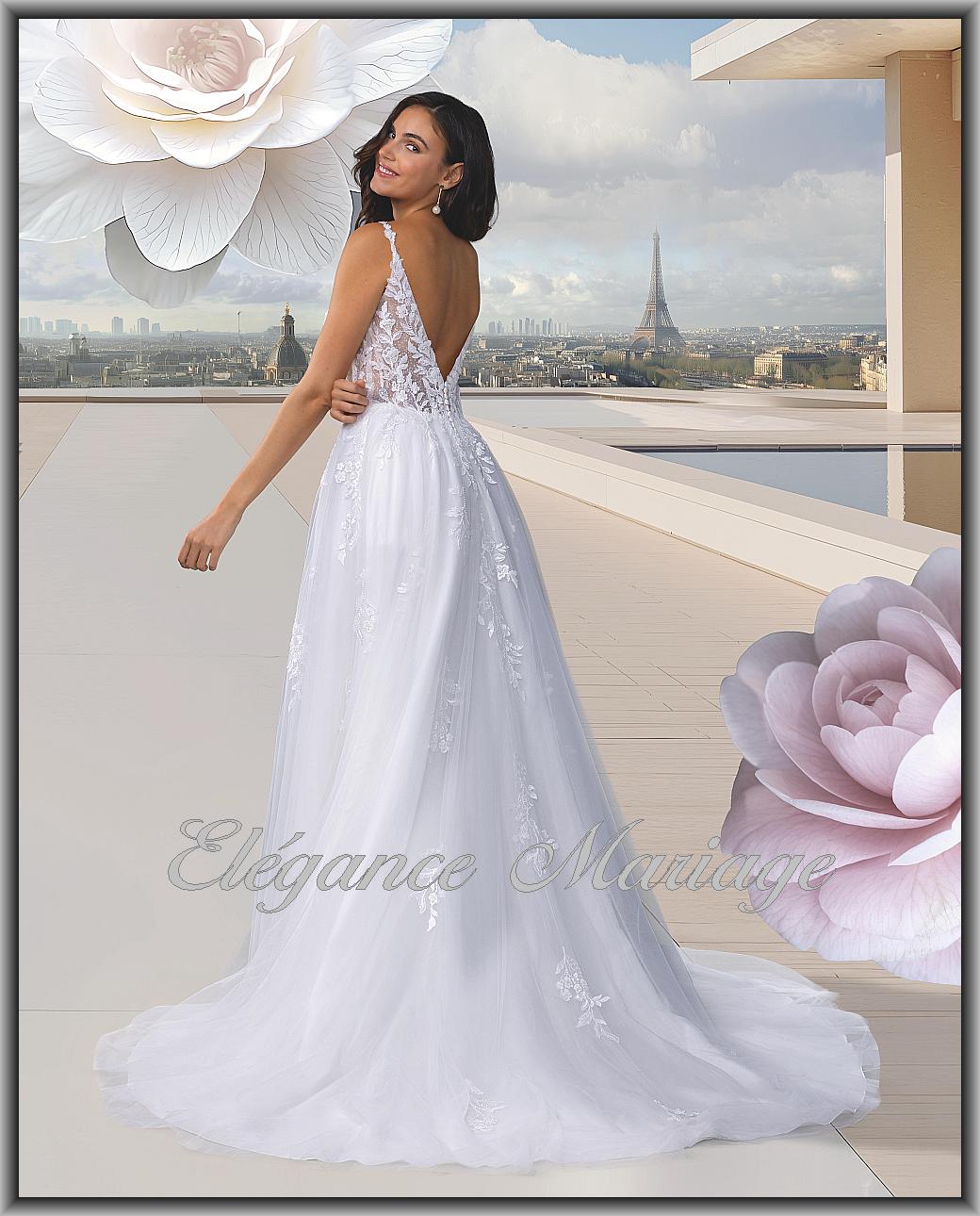 Frida robe de mariée princesse avec grand décolleté dos et traîne