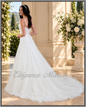Robe de mariée sirène avec dos travaillé et traîne en dentelle