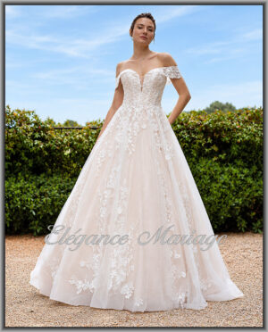 Imagine, robe de mariée princesse scintillante à encolure bateau dans les Landes