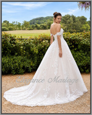 Imagine, robe de mariée princesse très scintillante pour les futures mariées du Pays Basque