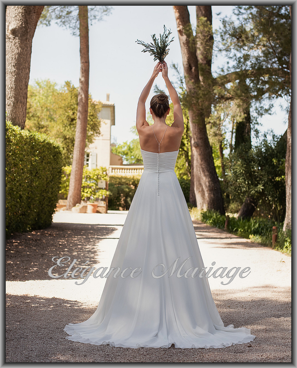 Sensationnelle robe de mariée bohème à côté d’Hagetmau